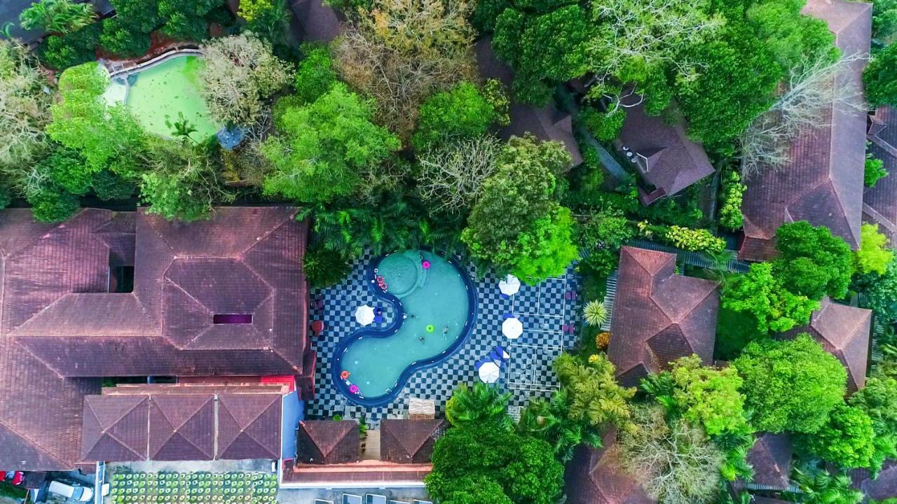 Elephant Court Thekkady Exterior photo